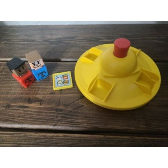 Vintage Playskool McDonalds tray, Merry Go Round and 2 figures - Picture 1 of 9